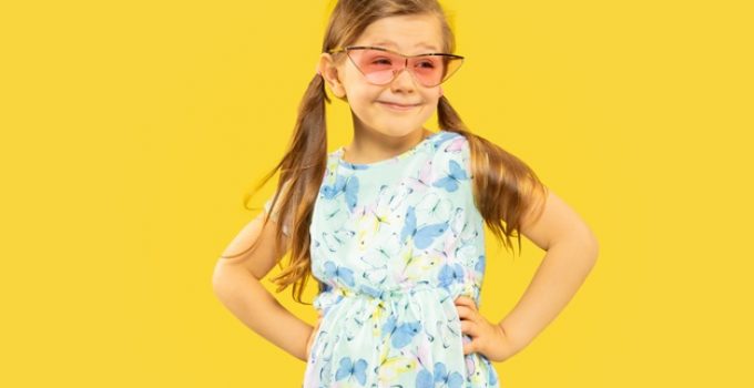 Comment aider un enfant à apprendre à s’habiller ?