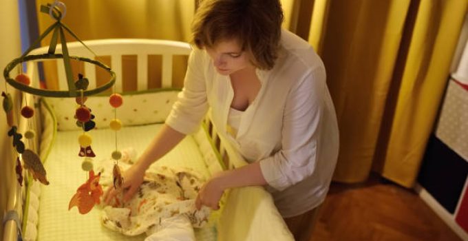 Tour de lit : comment choisir l’habillage du lit bébé ?
