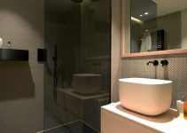 Transformez votre salle de bain avec un rideau de douche « tête de mort »
